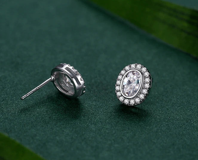 Queen Earring