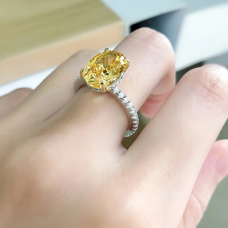 Oval Yellow High Carbon Diamond Rings