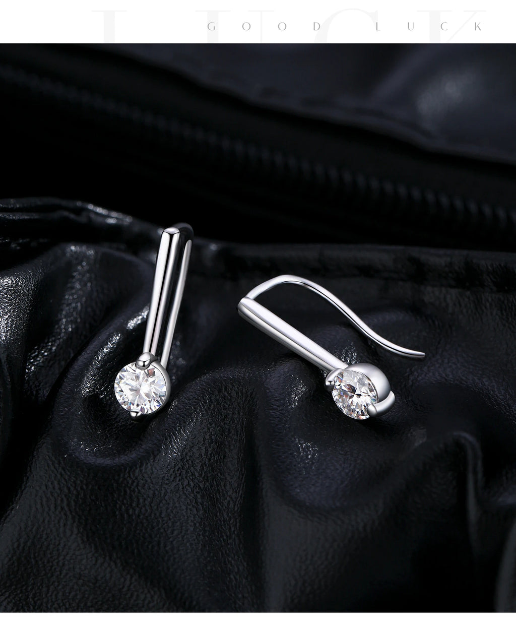 Boucles d'oreilles pendantes scintillantes en moissanite couleur D
