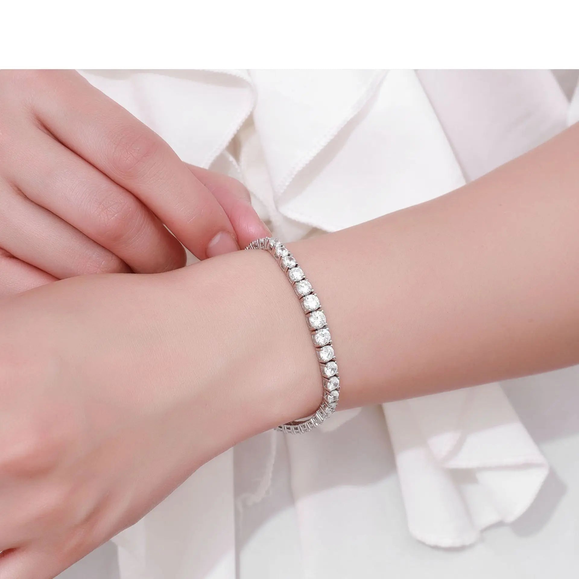 Gradient Moissanite Tennis Bracelet