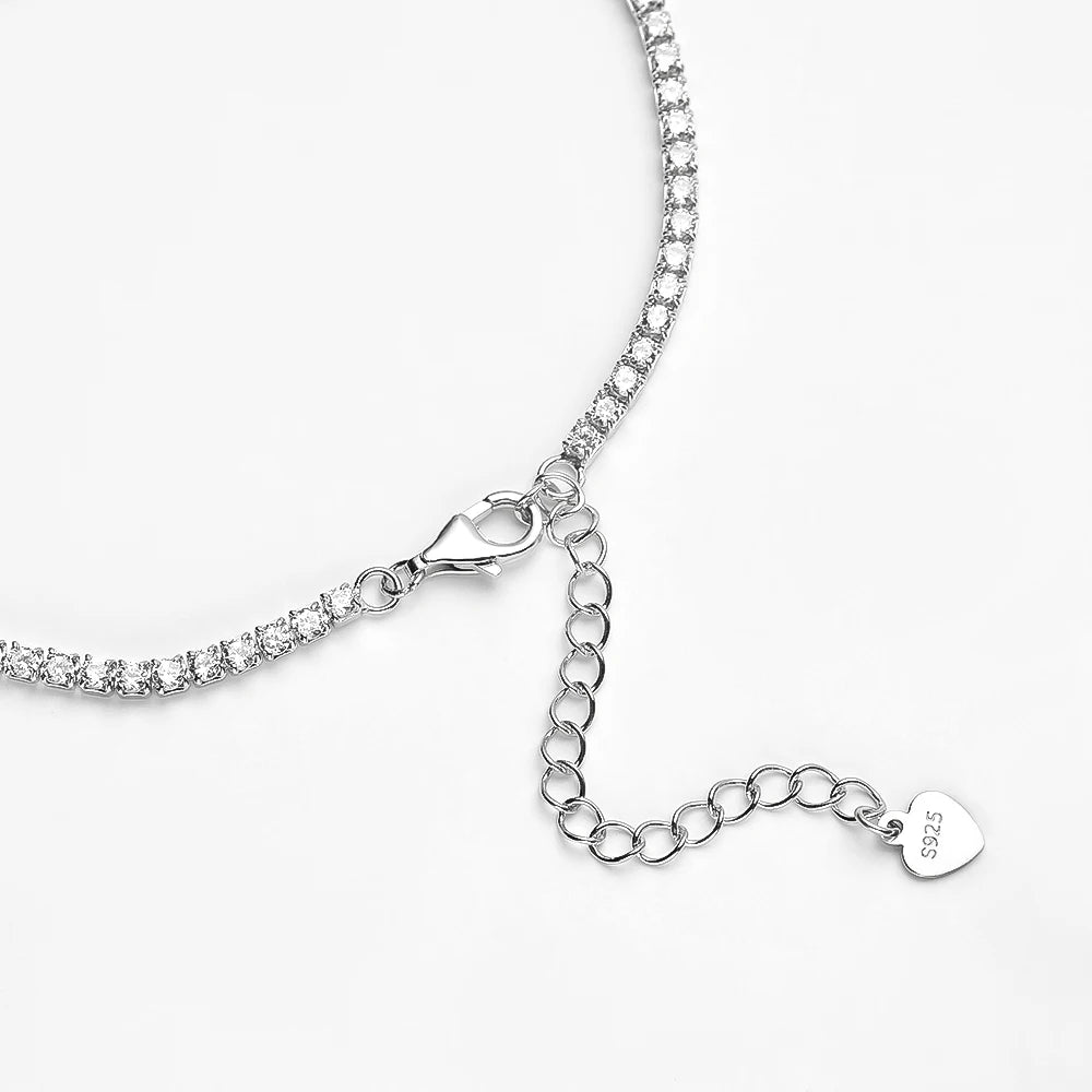 Pendentif en argent avec diamant en forme de cœur 