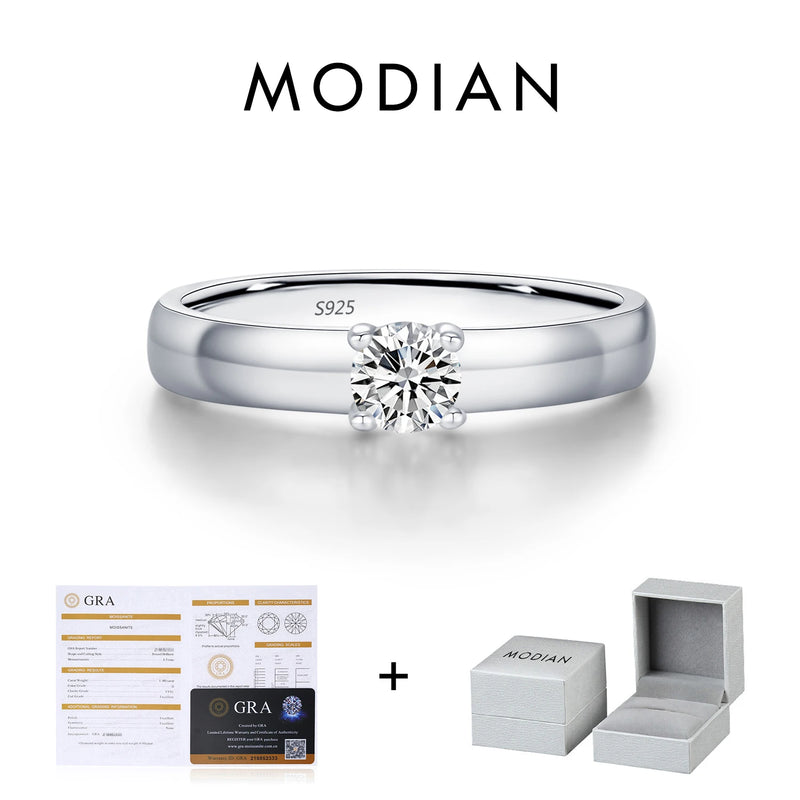 Round Moissanite Rings