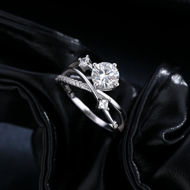Clarity Moissanite Dazzling Ring