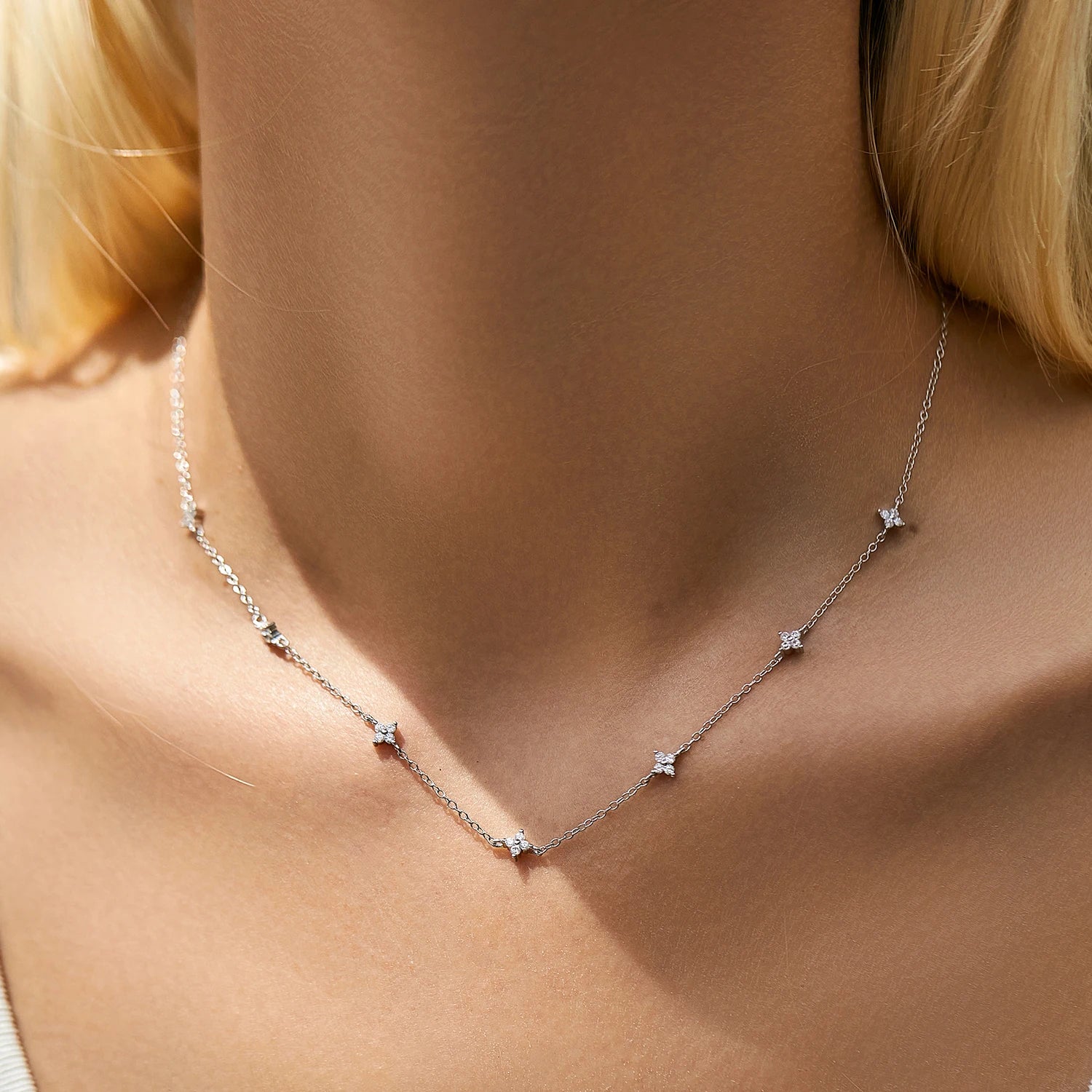 Exquisite Four Leaf Clover Necklace