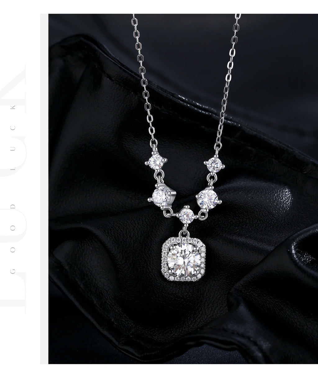 D Color Moissanite Set
