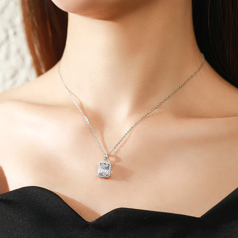 Cut 5A Zirconia Sparkling  Necklace