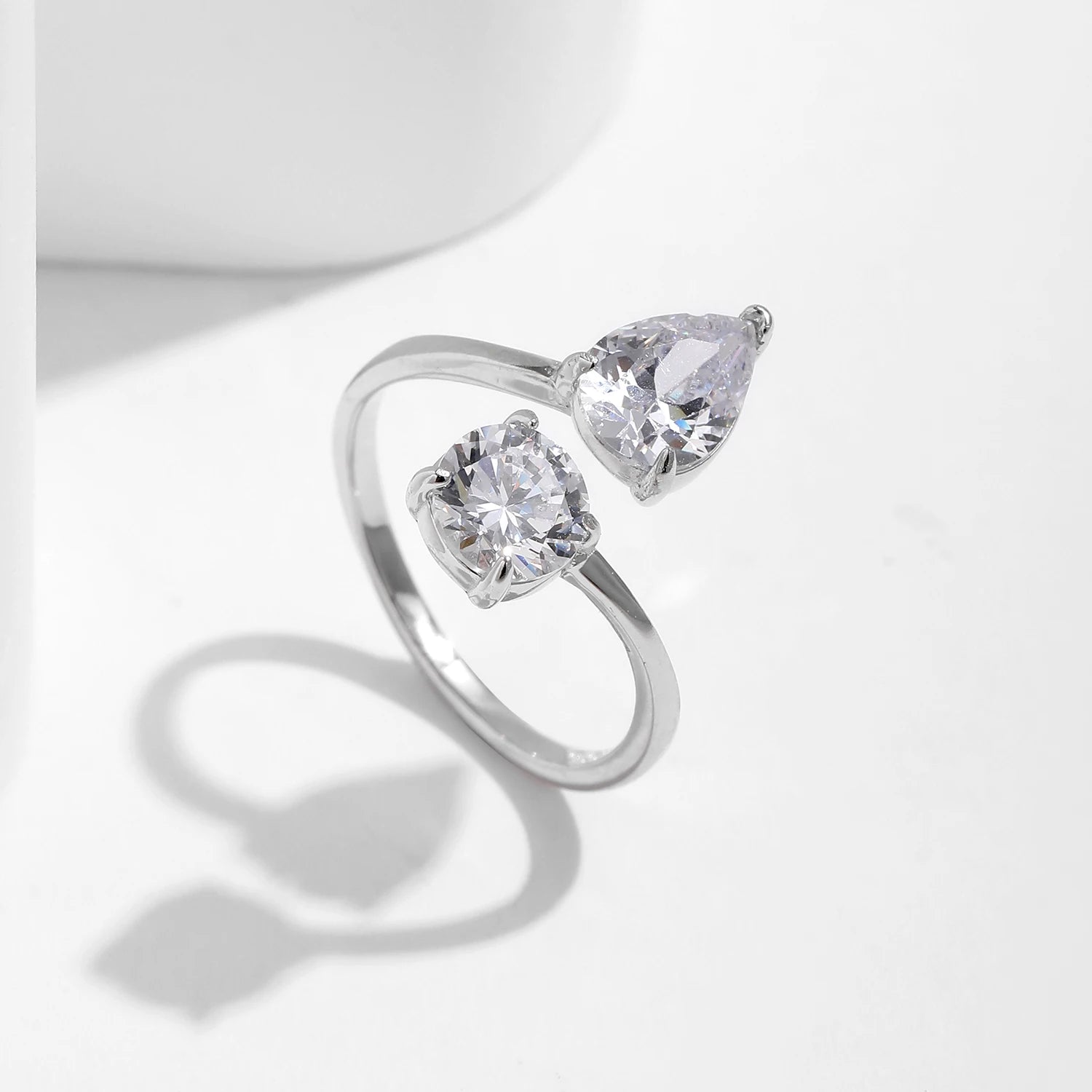 Round & Water Ring