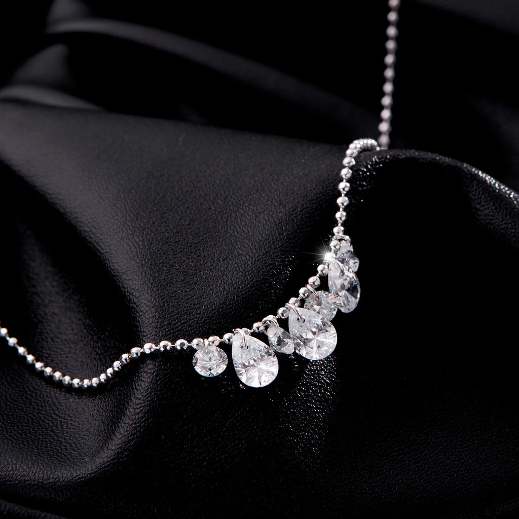 Collier en zircone poire scintillante 
