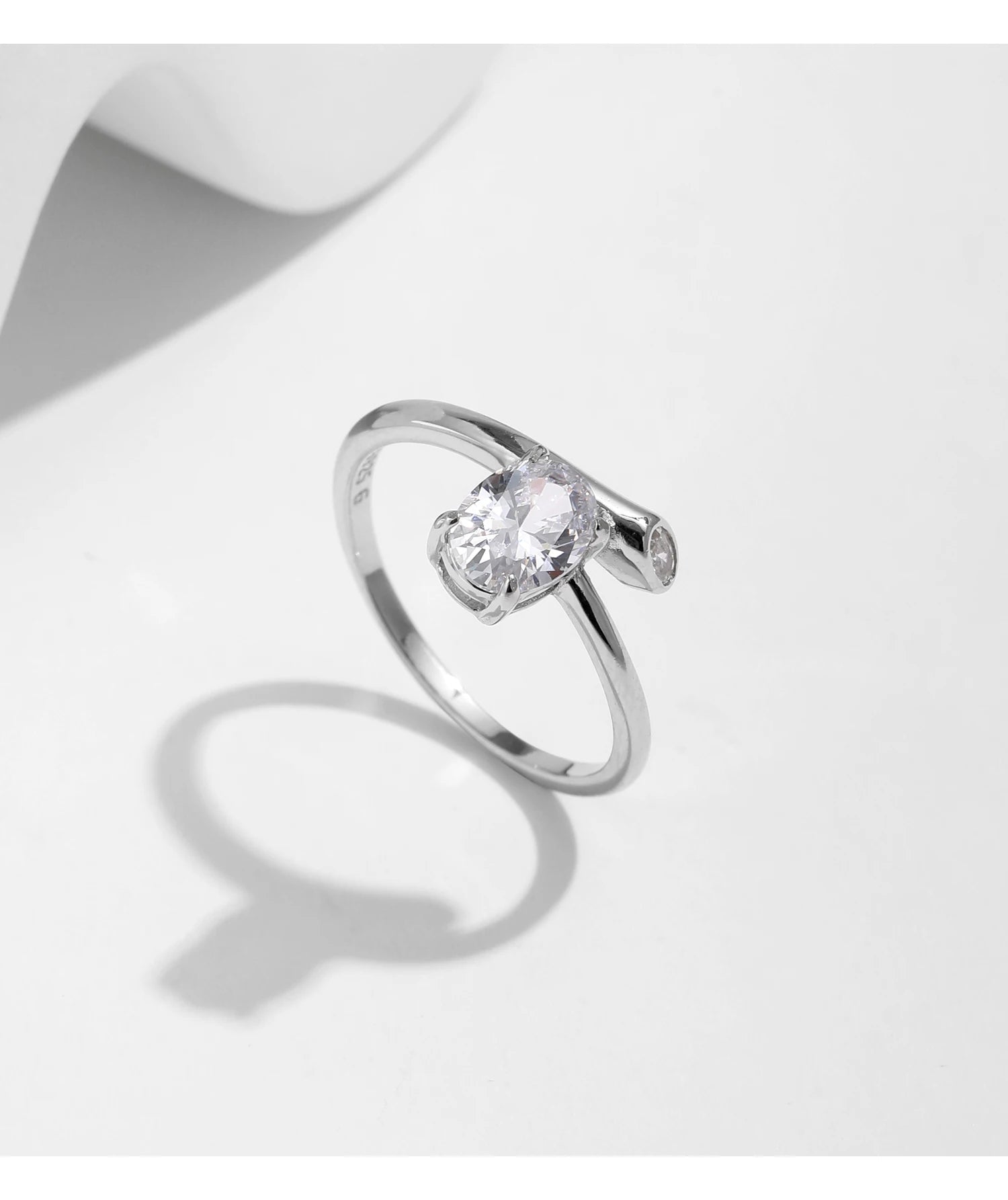 Irregular Oval Ring