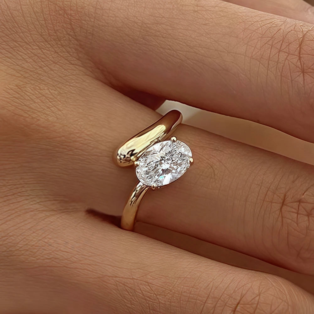 1.5CT Oval Cut Moissanite Ring