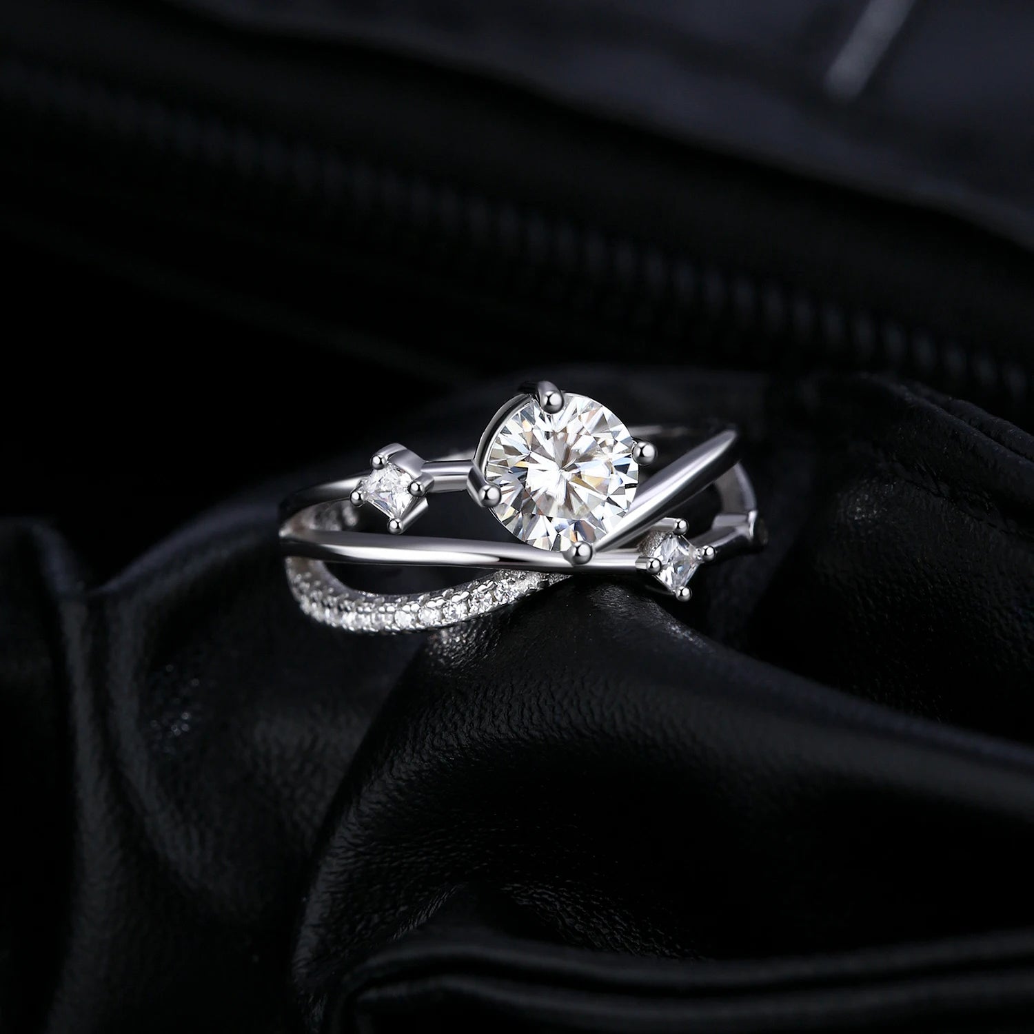 Clarity Moissanite Dazzling Ring