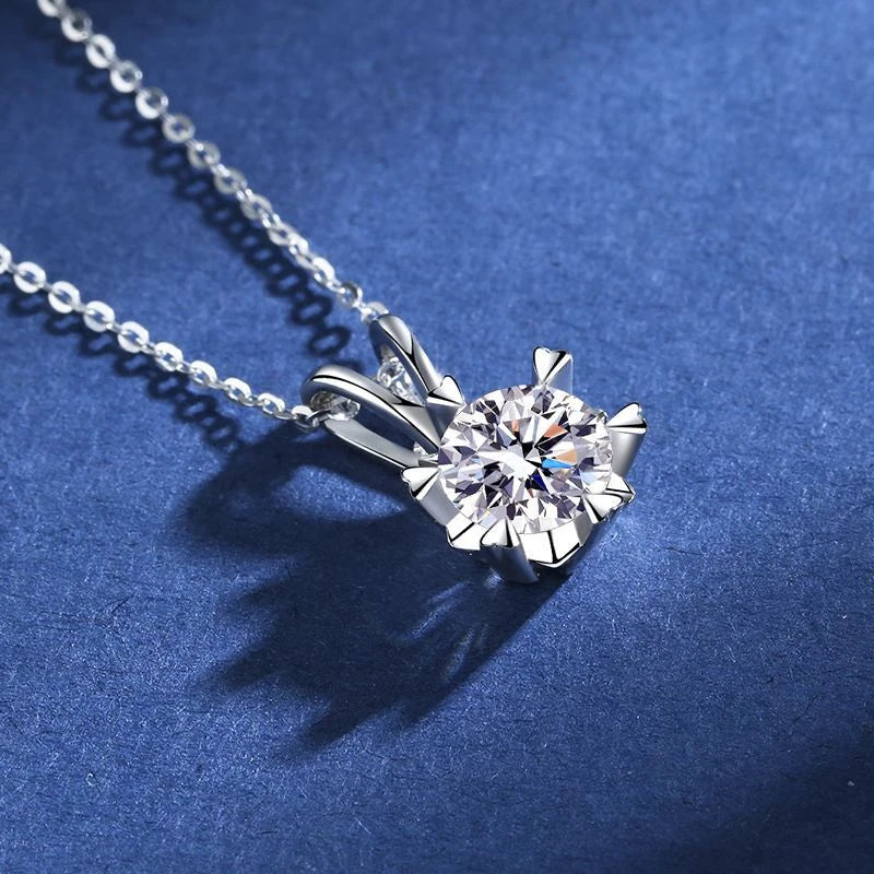GRA Moissanite Pendant