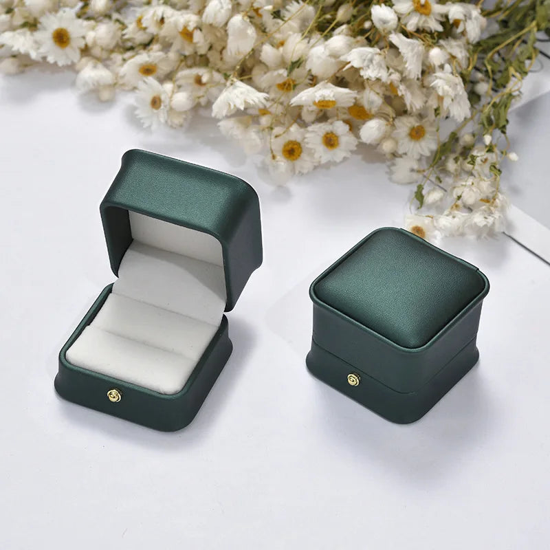 Ring jewelry box 5.8x5.8x4.5cm