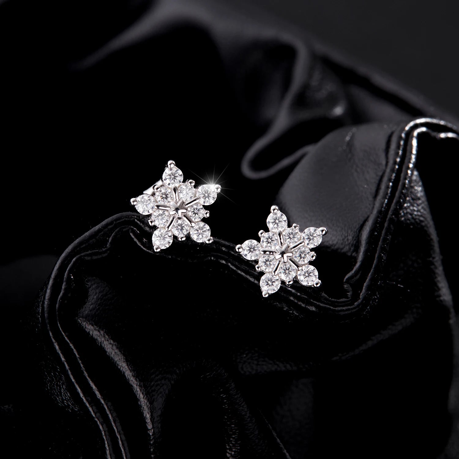 Boucles d'oreilles à tige flocon de neige - MOISSANITE