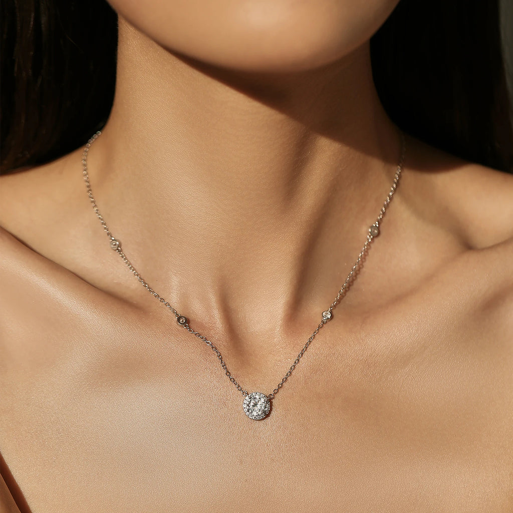 Pendentif rond en zircon transparent 