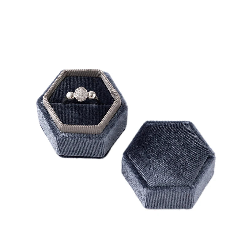 Velvet Hexagon Single Slot Ring