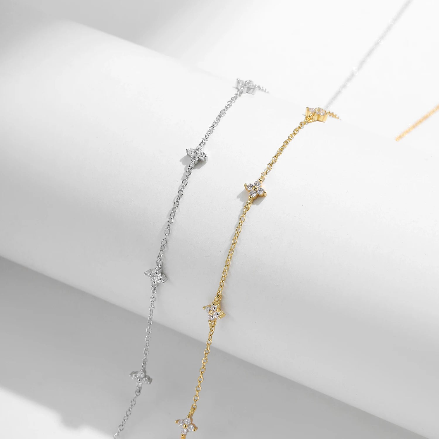 Exquisite Four Leaf Clover Necklace