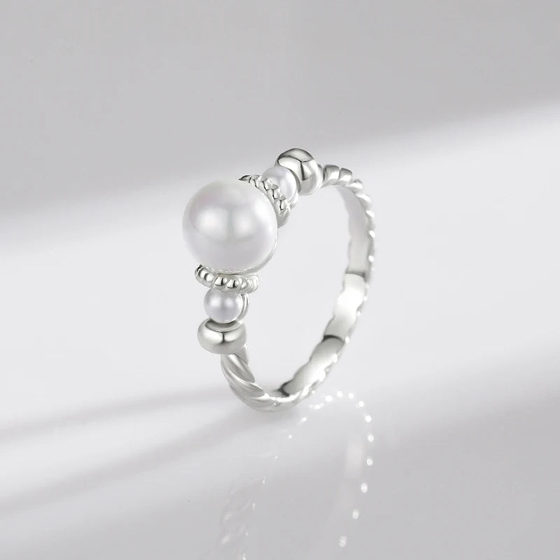 Vintage Shell Pearl Ring