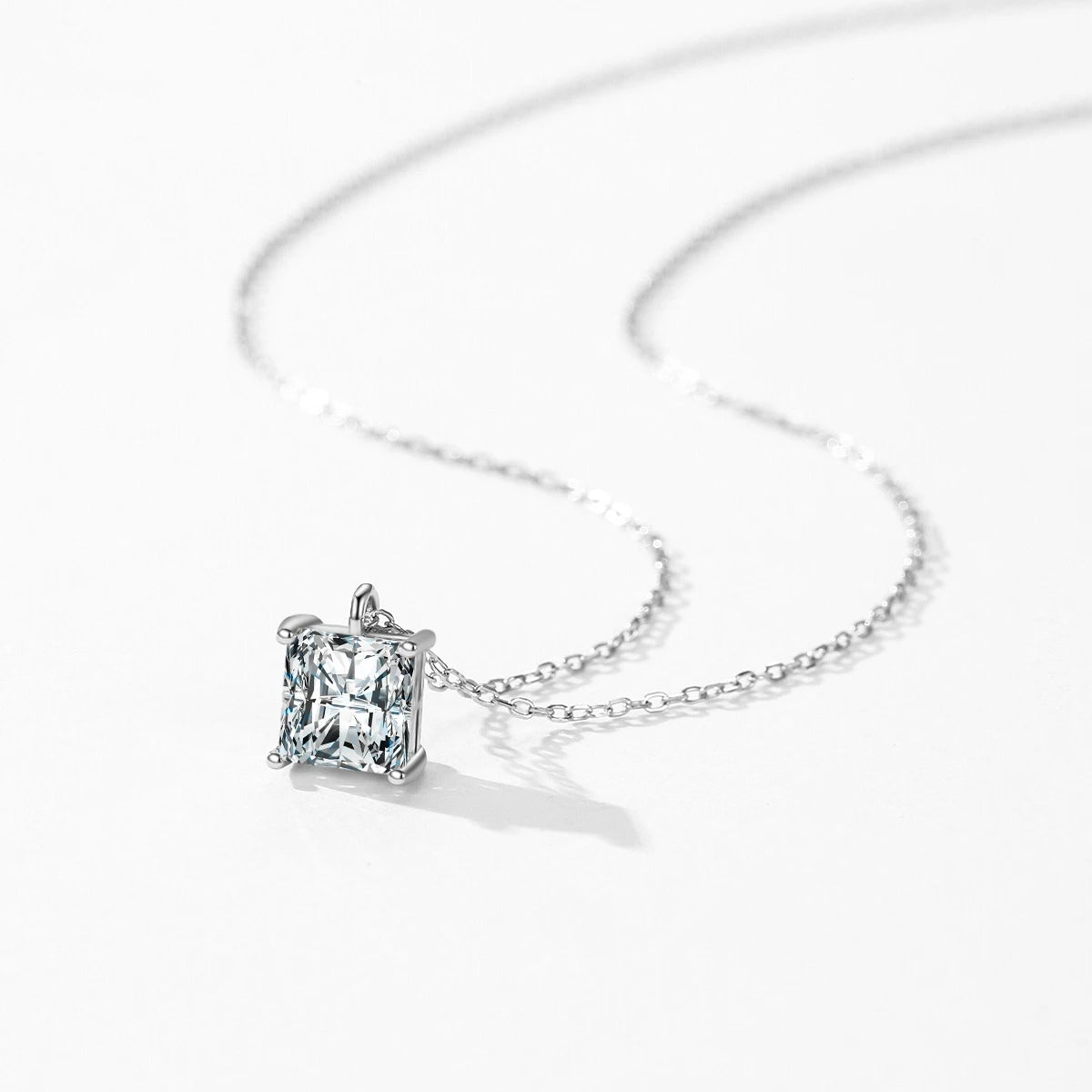 Collier carré 