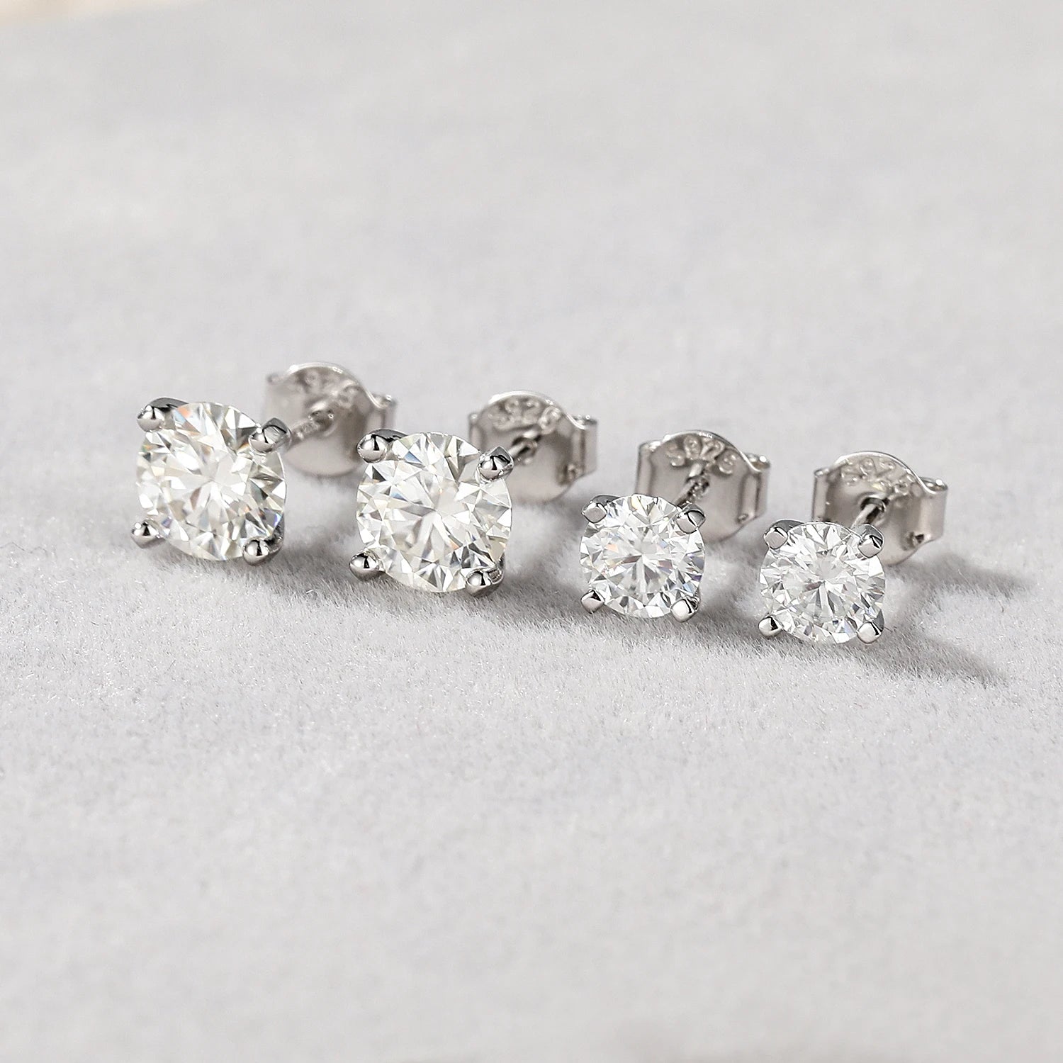 0.5-1.2 Carat D Color Moissanite Earrings