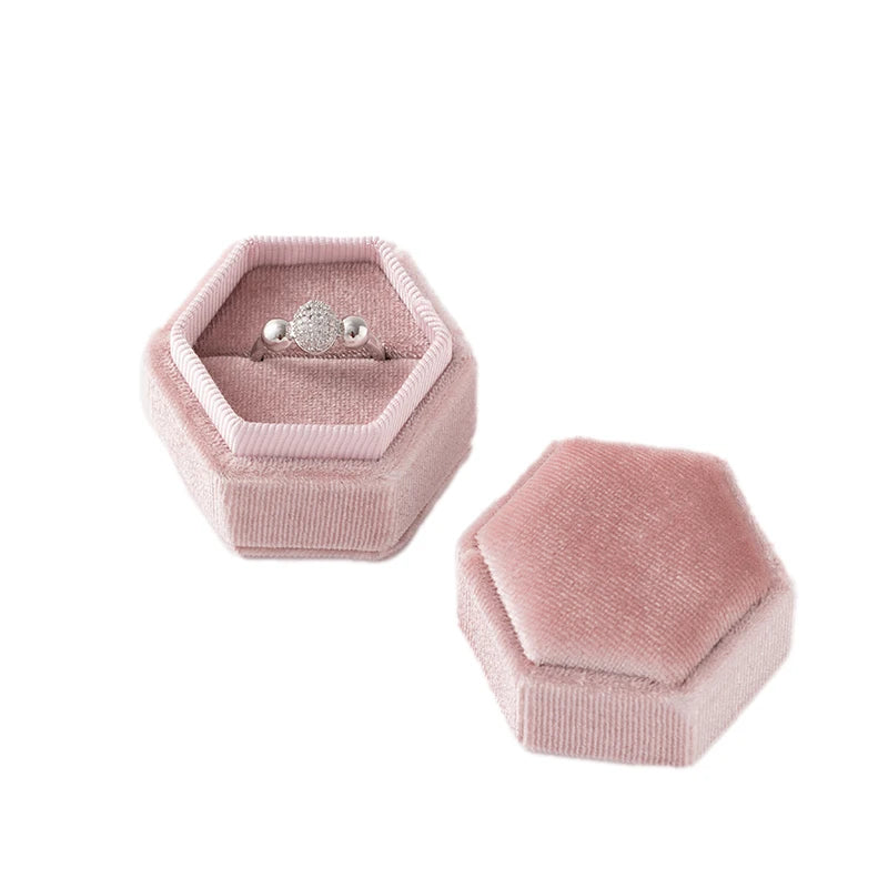 Velvet Hexagon Single Slot Ring