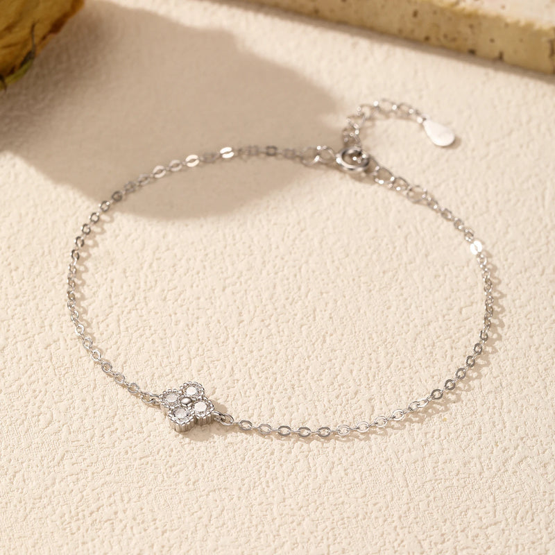 Lucky Four Leaf Clover Chain