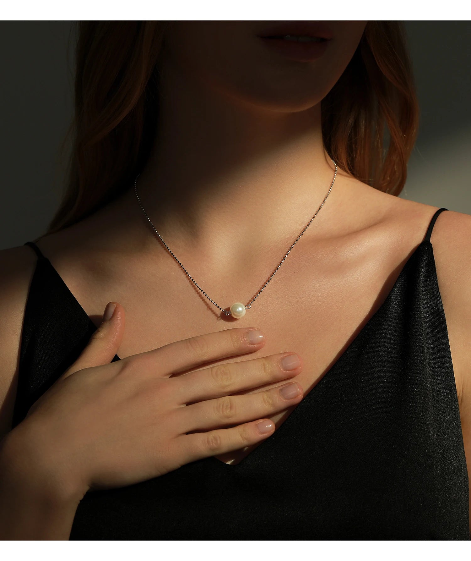 Collier élégant en perles de cristal 