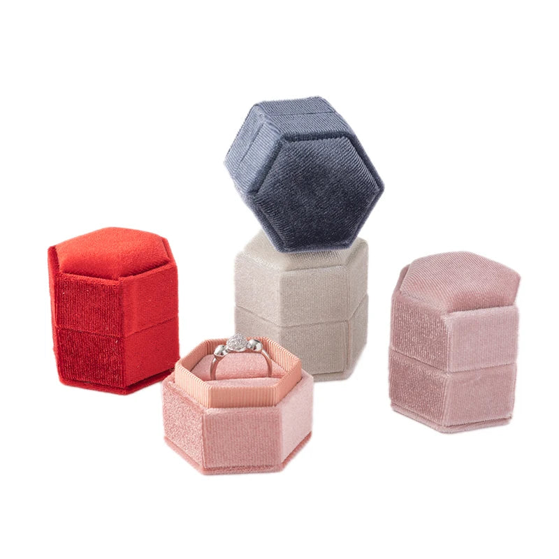 Velvet Hexagon Single Slot Ring