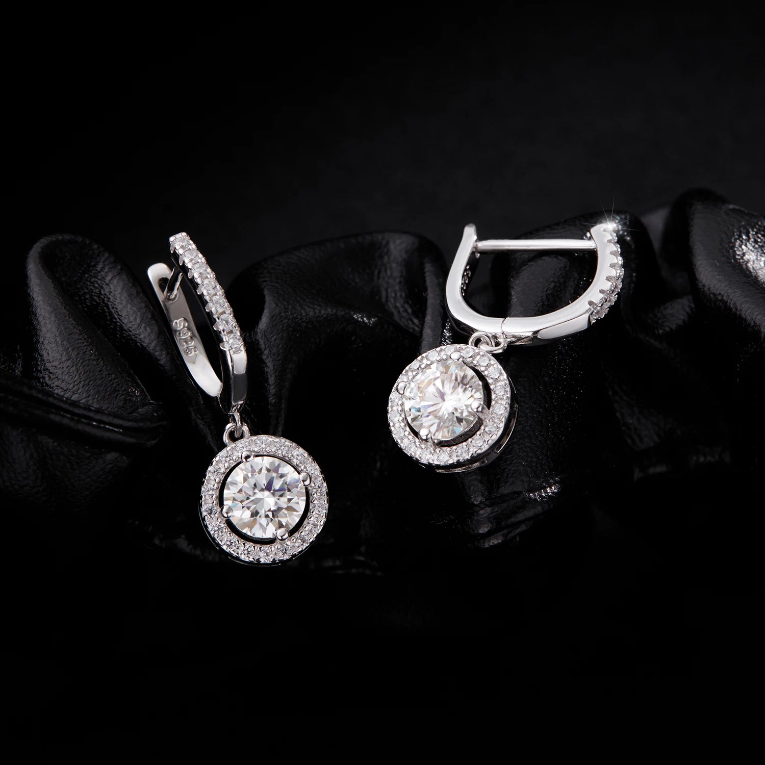 Boucles d'oreilles pendantes en moissanite