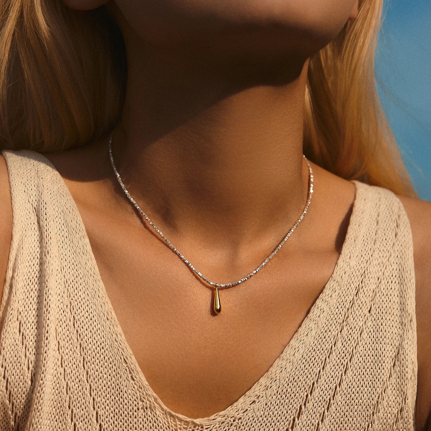 Pendentif goutte d'eau en or 