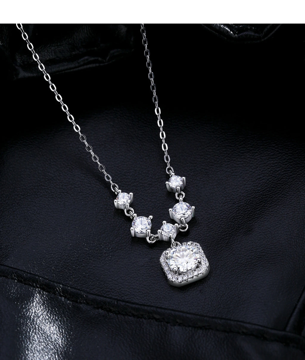 D Color Moissanite Set