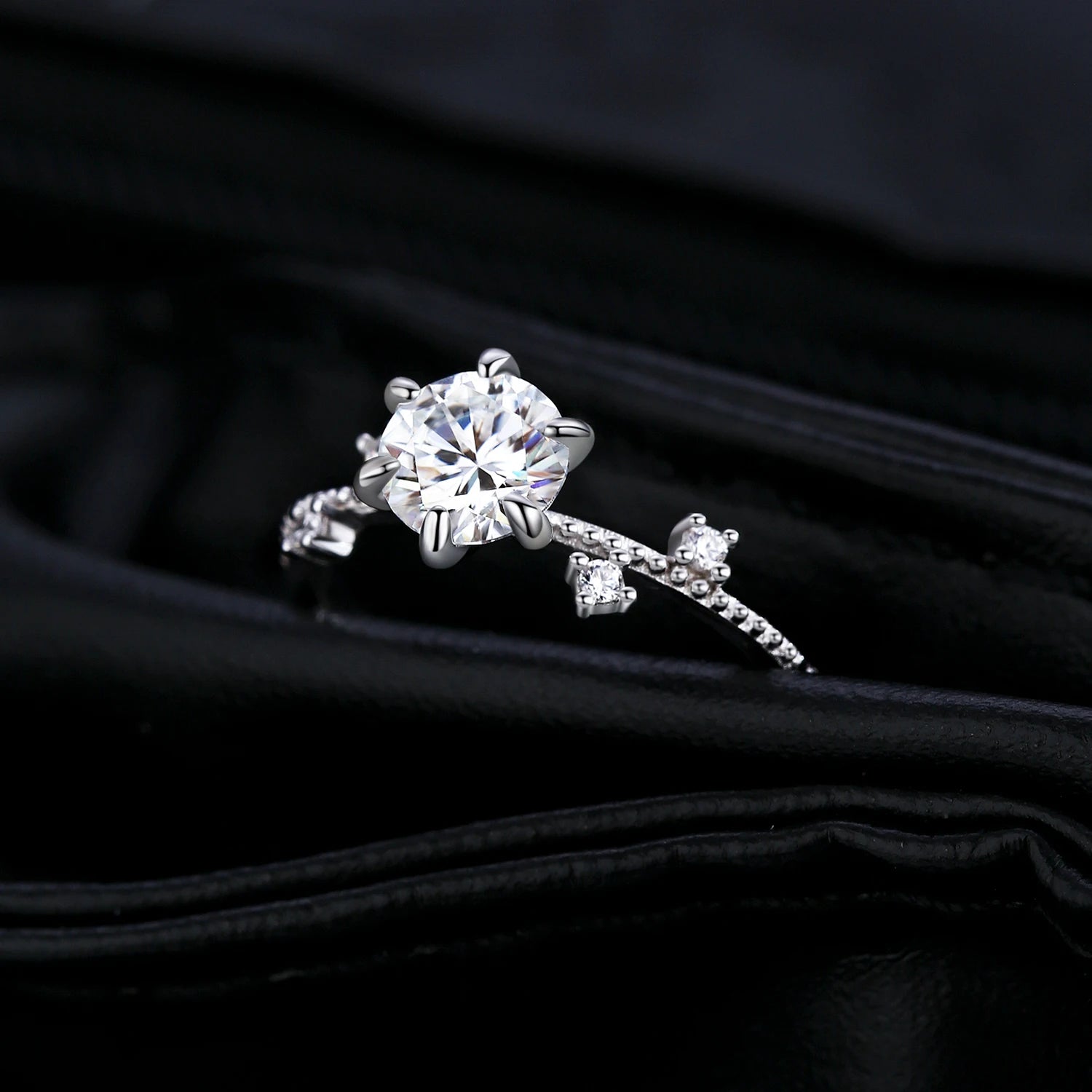 Flora Moissanite Ring