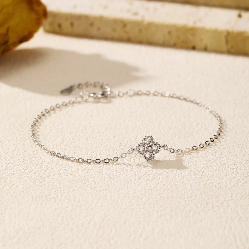 Lucky Four Leaf Clover Chain