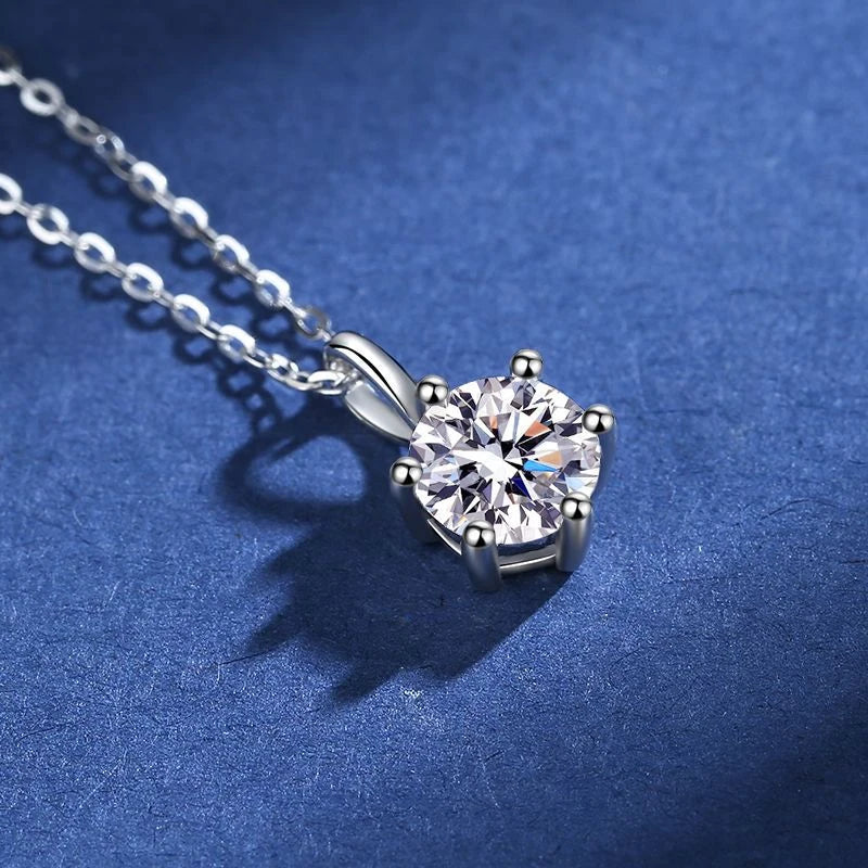 GRA Moissanite Pendant
