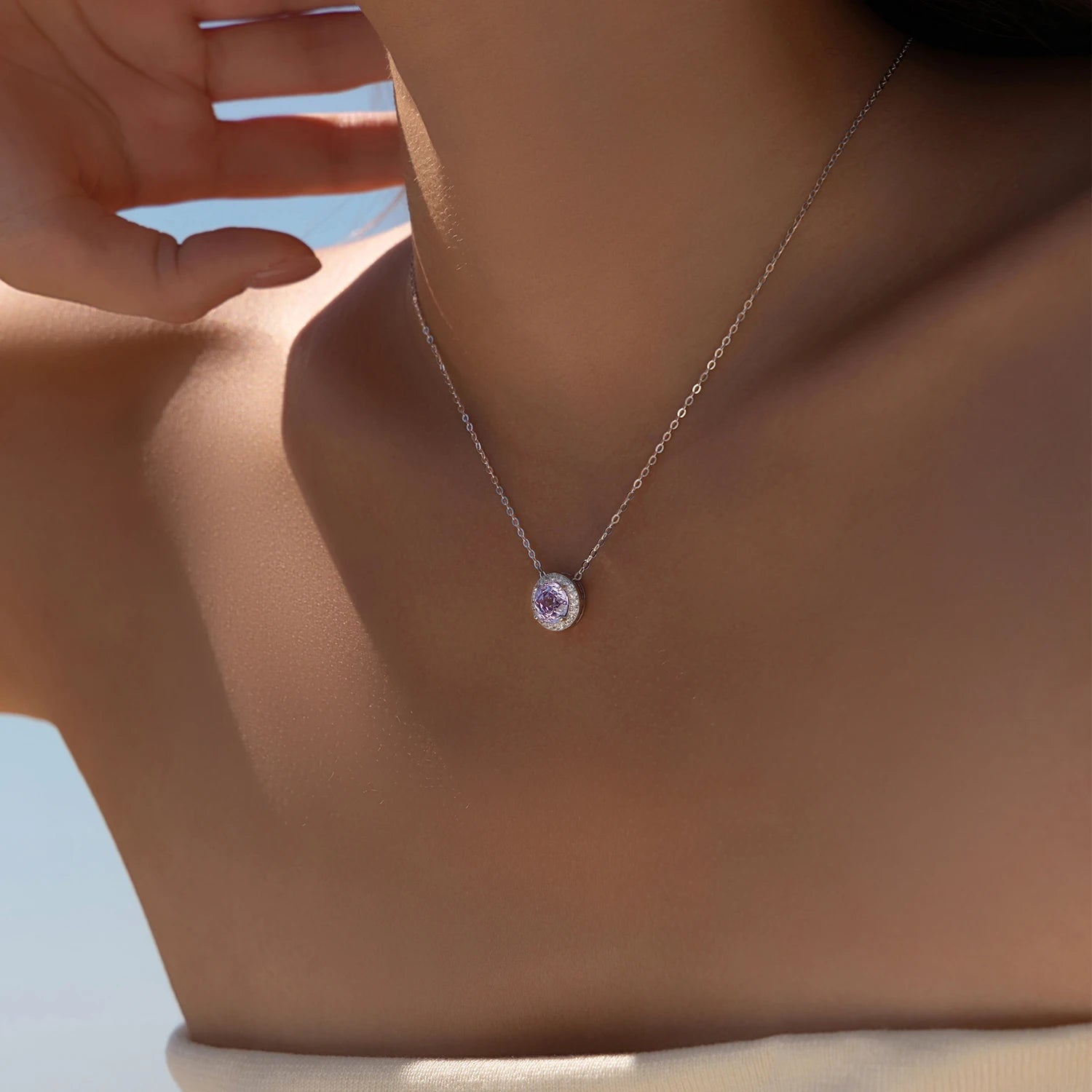 Colliers scintillants taille rose ronde 