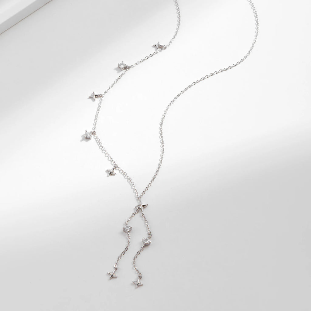 Collier ras du cou délicat en forme de Y avec breloque étoiles scintillantes 