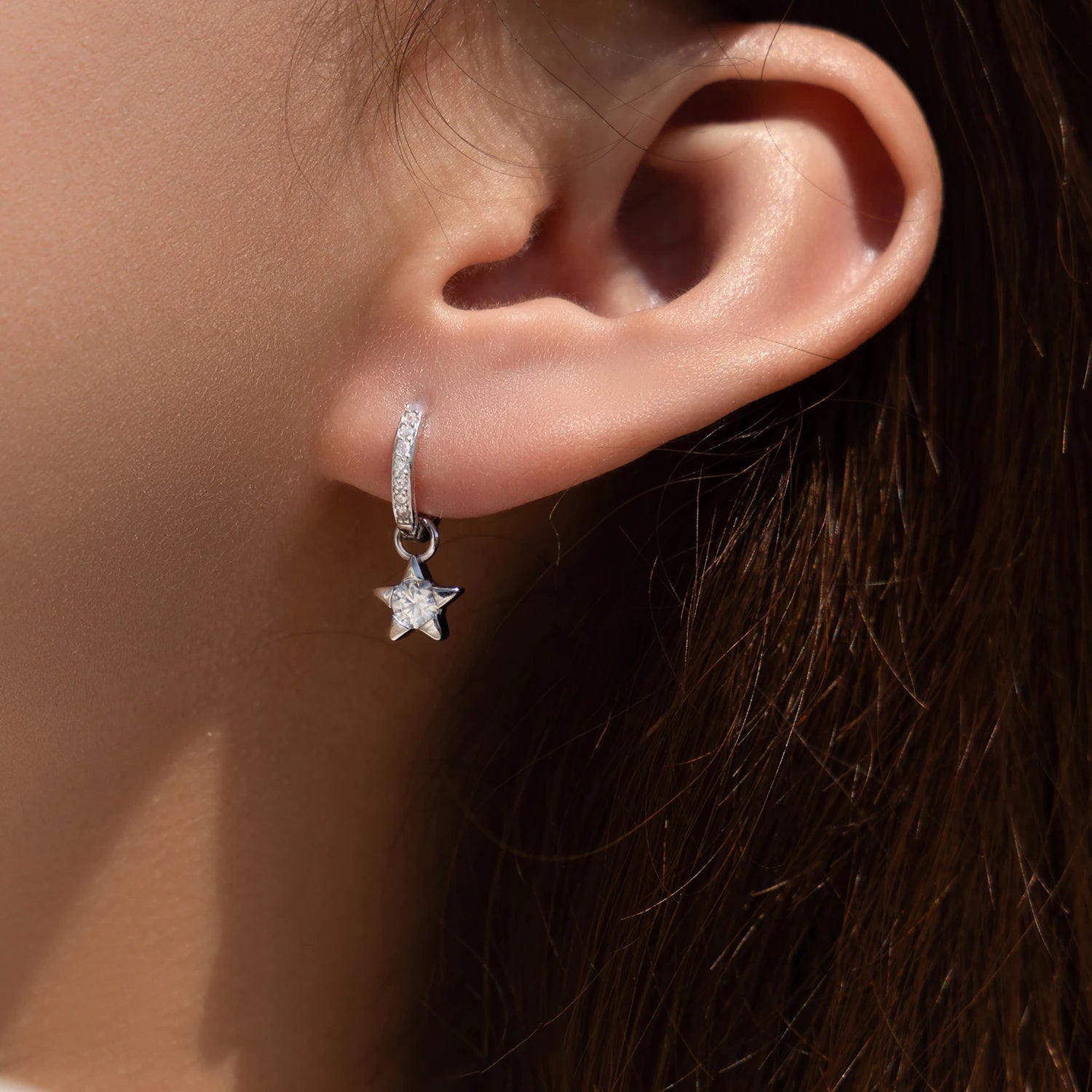 Boucles d'oreilles rondes en moissanite