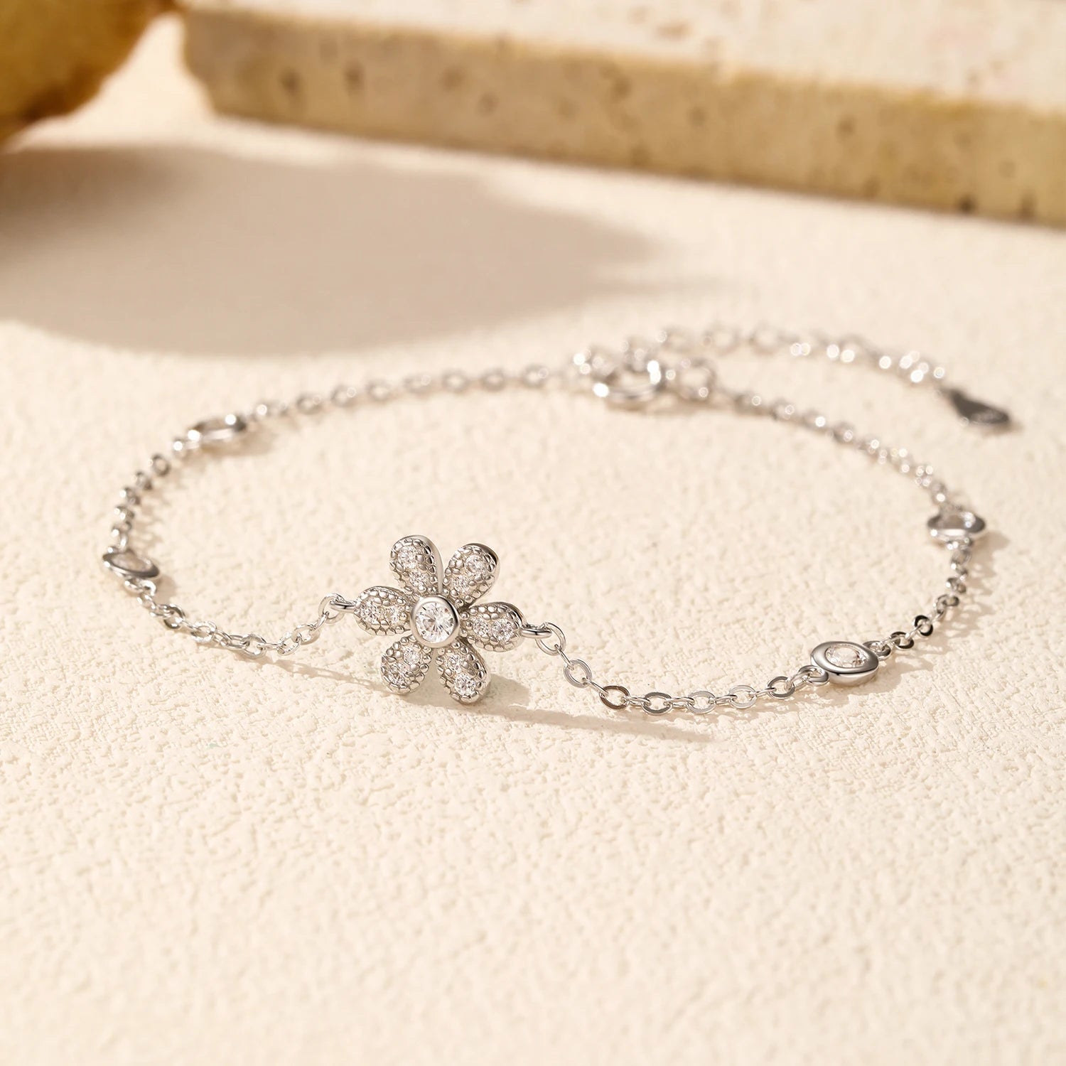 Elegant Sparkling Flower Bracelet