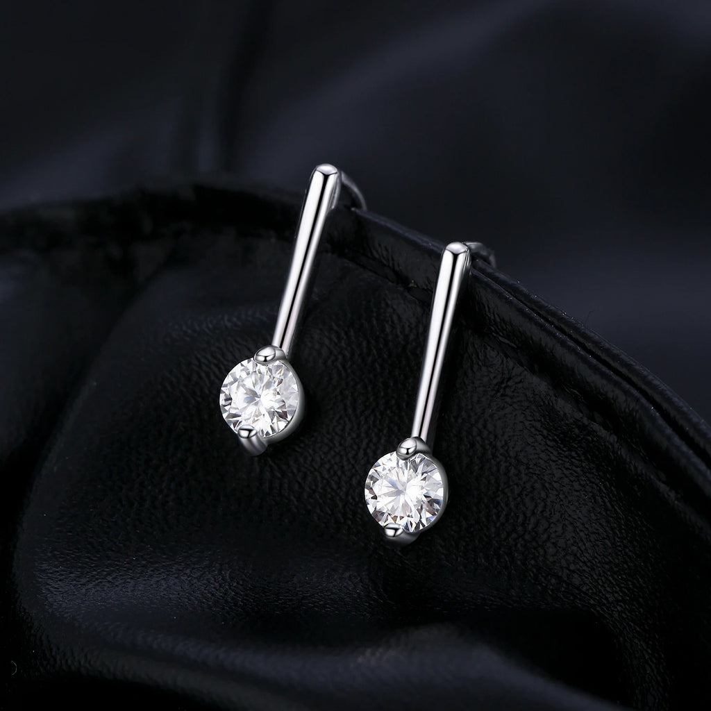 Boucles d'oreilles pendantes scintillantes en moissanite couleur D